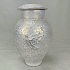 Урна для праха керамика гончарная "Бутон Голубь"